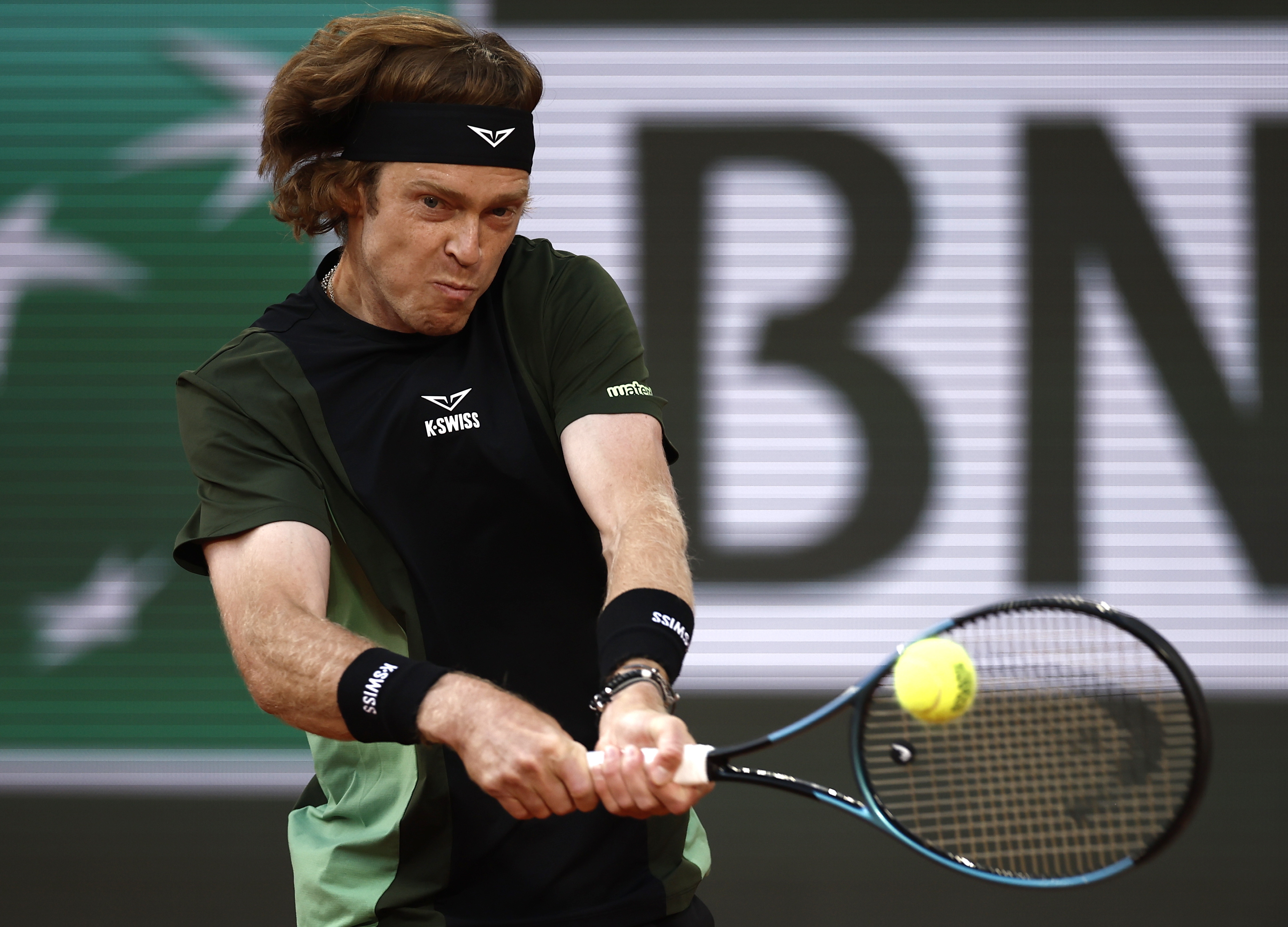 开云平台-法网逆转澳网，辛纳带队取胜